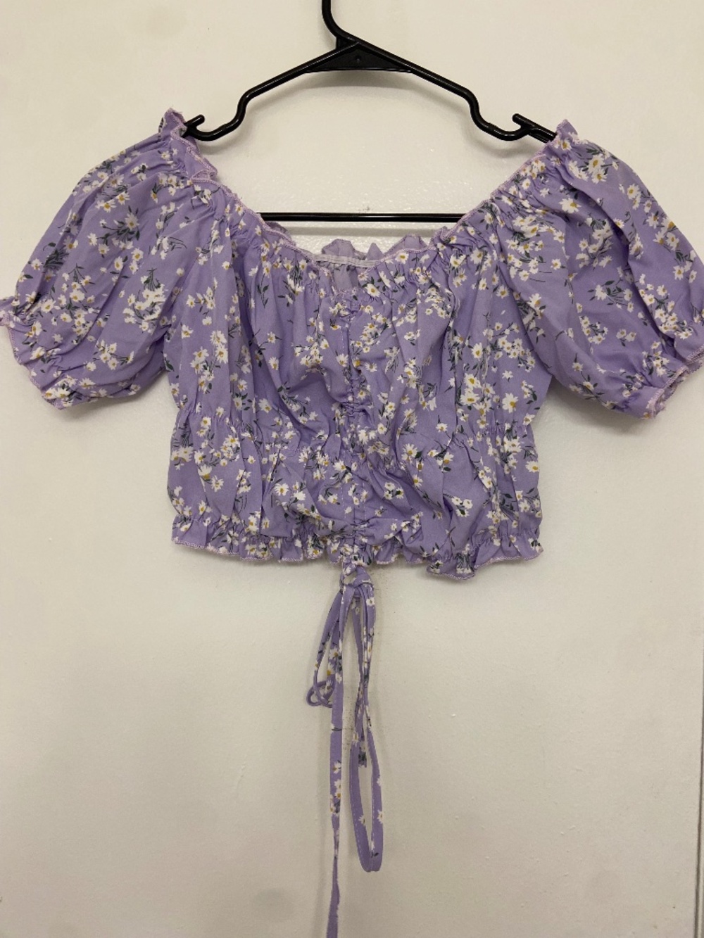 SHEIN Floral Ruffled Cropped Top